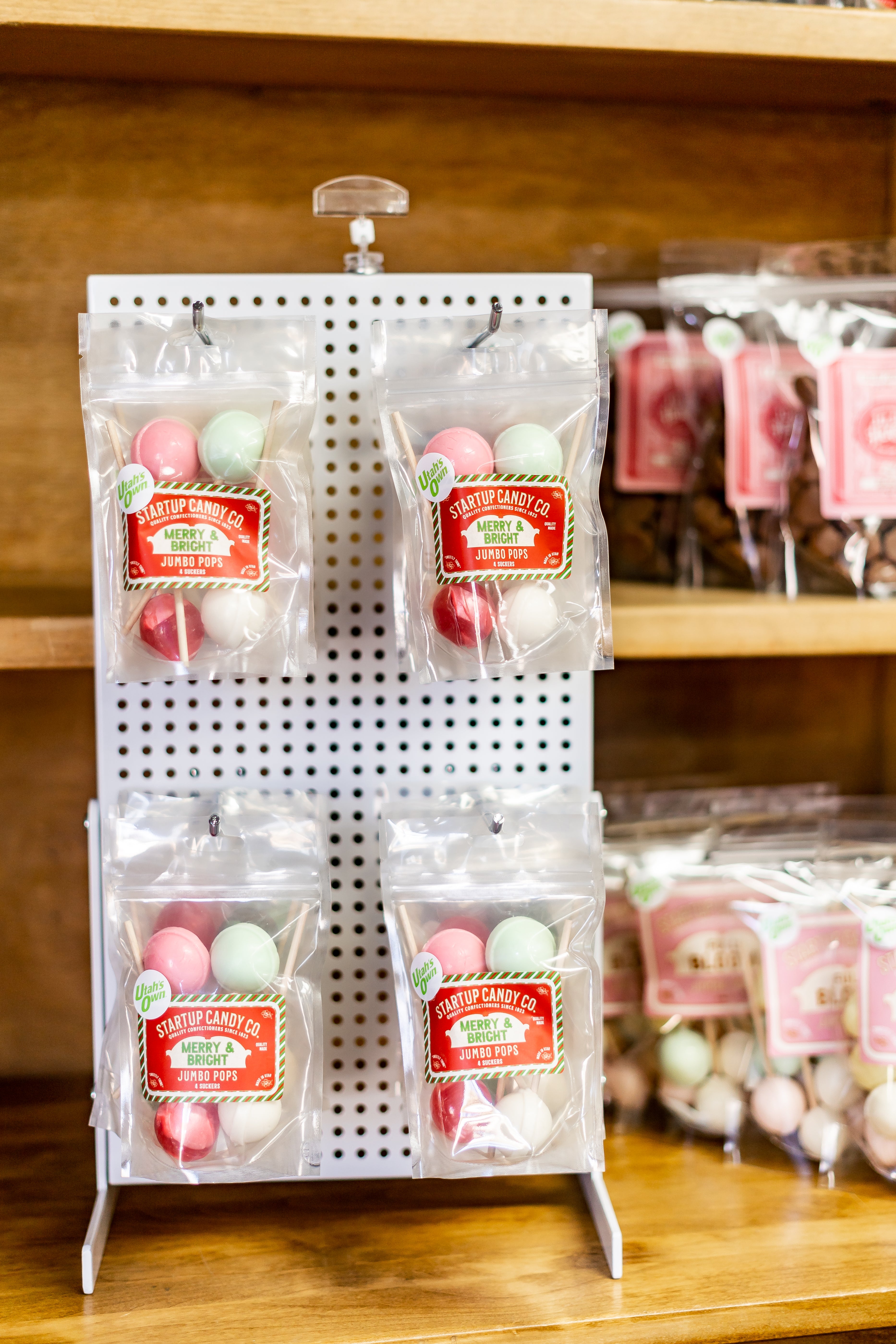 Merry & Bright Jumbo Pop Assortment - 4 Pack